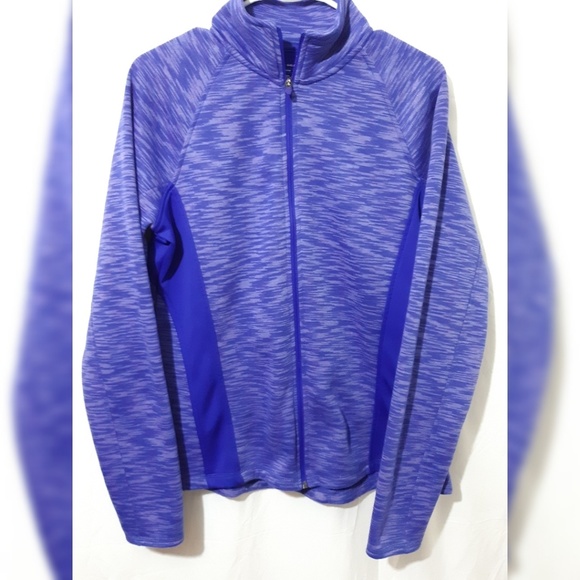 Tek Gear Tops - Tek Gear long sleeve activewear top